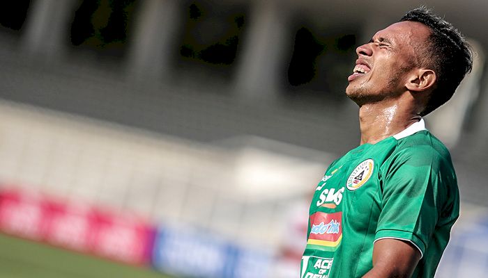Irfan Jaya dan Eks Bek Persib Merapat ke Bali United?